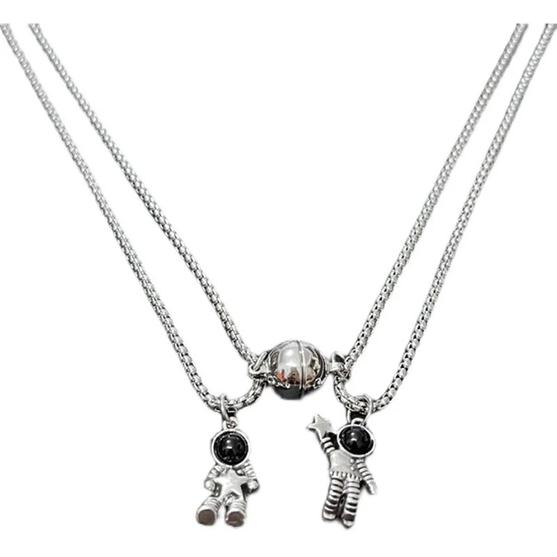 1Pair Magnetic Couple Stainless Steel Necklace Astronaut Pendant Necklace Cartoon Space Star Astronaut Necklace Jewelry
